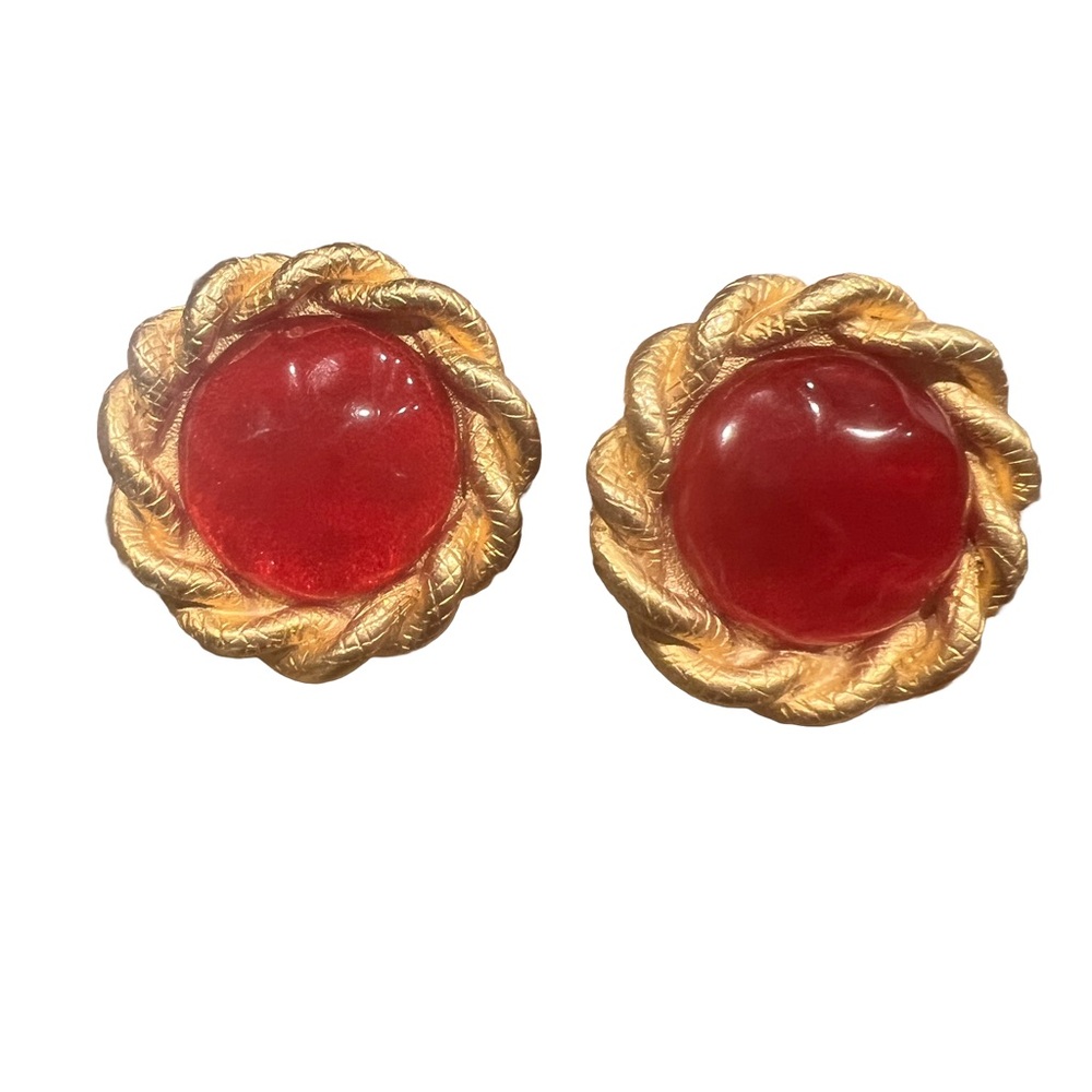 Vintage Ann Taylor Red Poured Glass and Gold Tone Clip Earrings-worn. No padding
